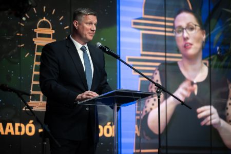 Átadták a Civilút Odaadó díjait