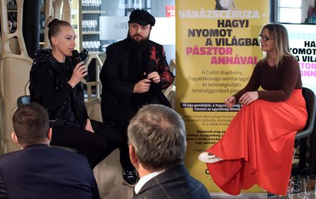 Emeljük a tétet! - Varázsceruza – Hagyj nyomot a világban Pásztor Annával program aukciót hirdet