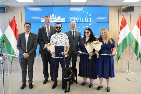 Értékes díjjal jutalmazták a Varázsceruza program mentoráltjait