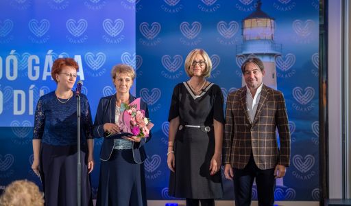 Császár Antalné szívén viseli az idősek sorsát Odaadó díj Közösségi kategória 2022