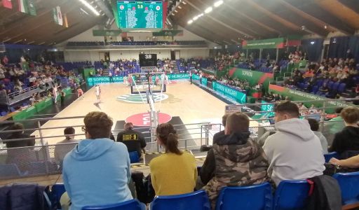 Hátrányos helyzetű gyerekek jutottak el a FIBA olimpiai selejtezőjére
